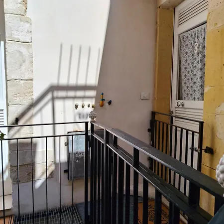 Il Cortiletto Di Via Minniti Bed & Breakfast