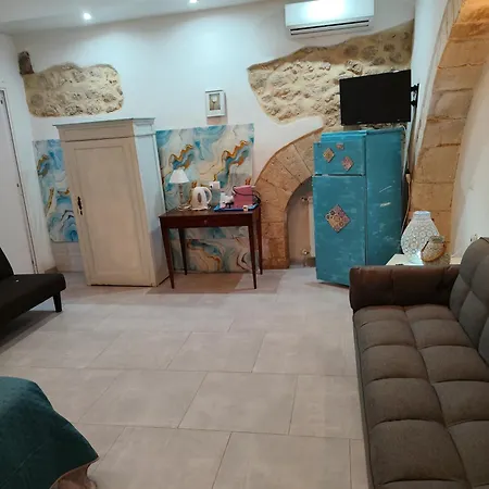 Il Cortiletto Di Via Minniti