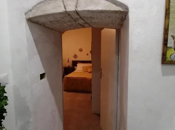 Il Cortiletto Di Via Minniti Bed & Breakfast 3*
