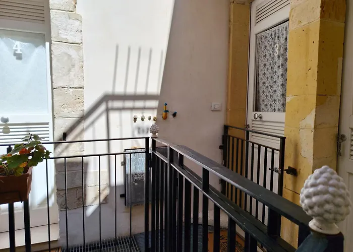 Il Cortiletto Di Via Minniti Bed & Breakfast